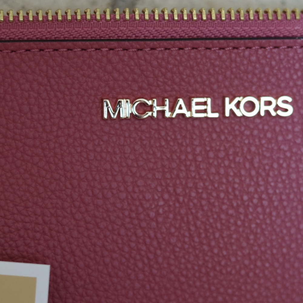 Pink Michael Kors clutch - Picture 5 of 6